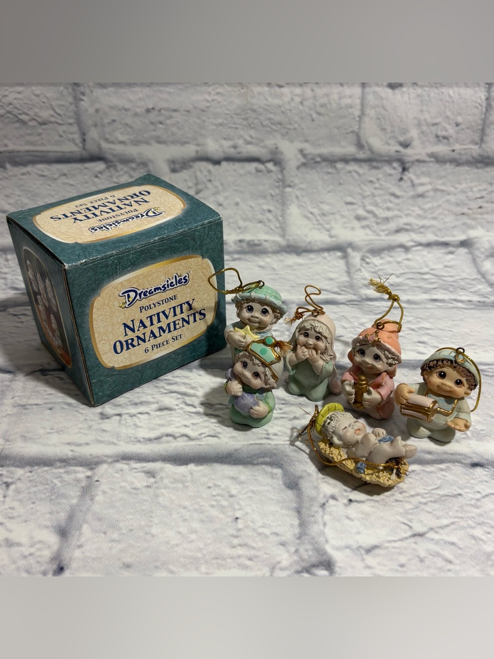 Vintage 2001 Dreamsicles polystone Nativity scene ornaments (6 piece set)